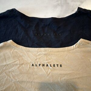 Alphalete scoop premium scoop neck tees.